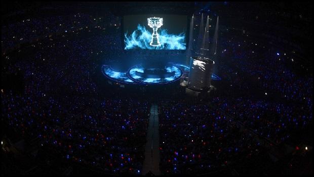 体育中超：小将谢文能梅开二度 当选全场最佳球员